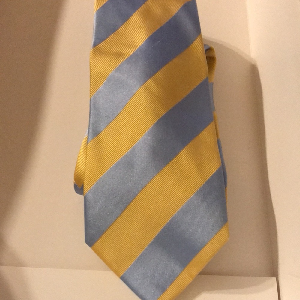 Charles Tyrwhitt Lt blue and yellow Stripe 100% Silk Men's Neck Tie